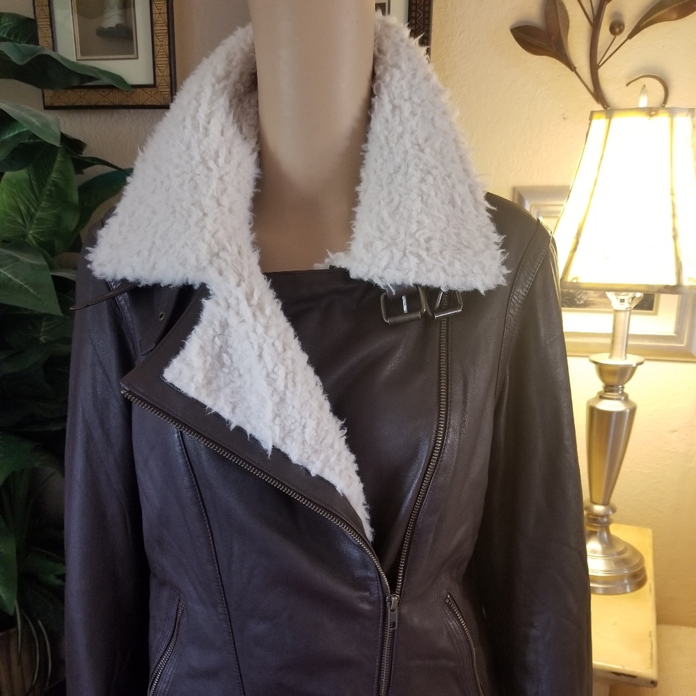 Classy Bomber Jacket - image 3